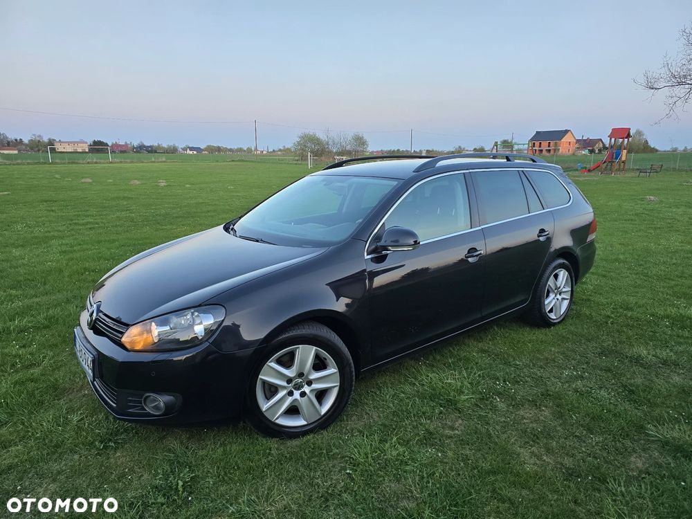 Volkswagen Golf 2.0 TDI DPF BlueMotion Technology DSG Comfortline - 12