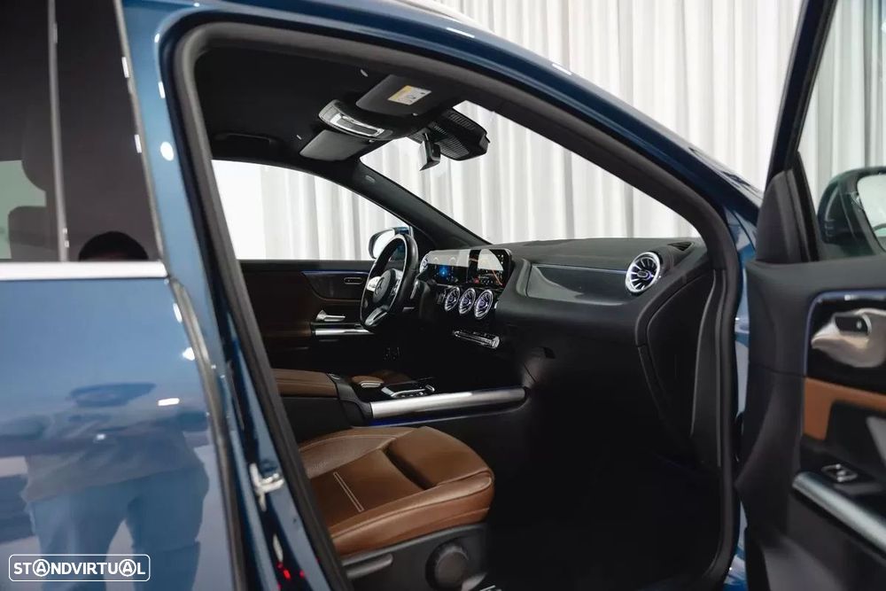 Mercedes-Benz GLA 250 e 8G-DCT AMG Line - 55