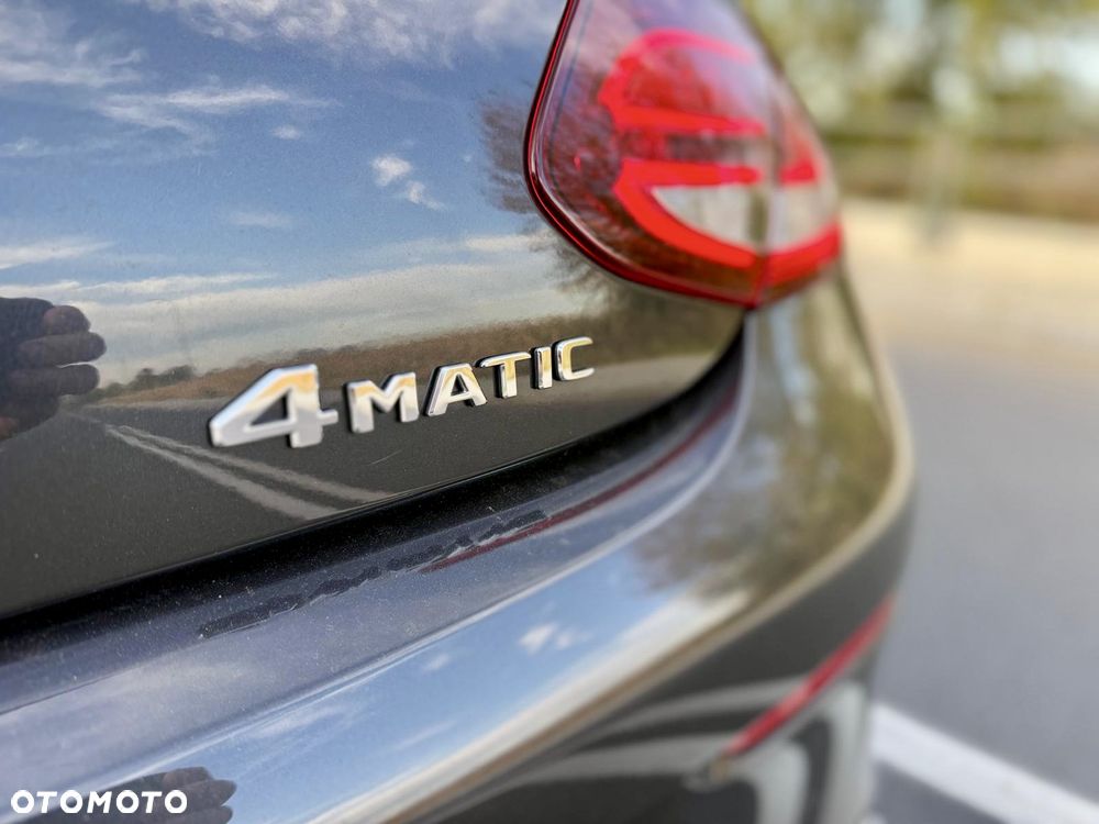 Mercedes-Benz Klasa C 200 4MATIC 9G-TRONIC - 16