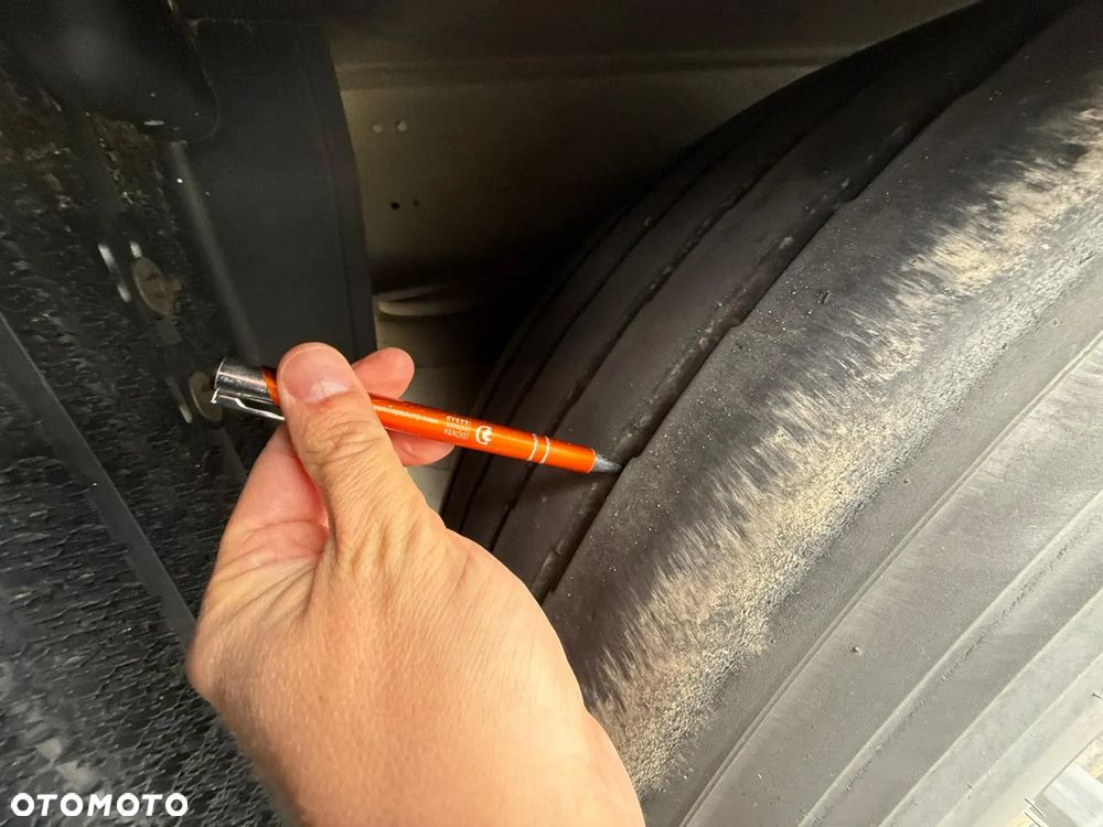 Schmitz Cargobull SKO 24 - 12