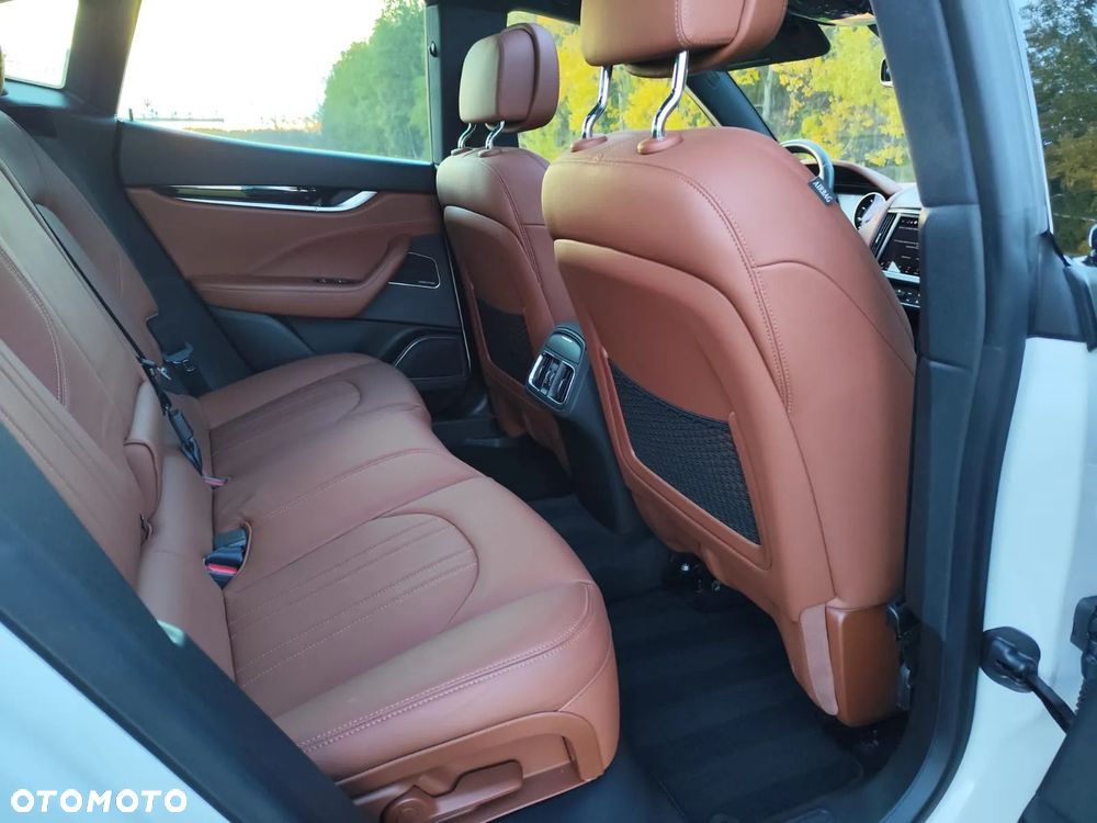 Maserati Levante S Q4 - 8