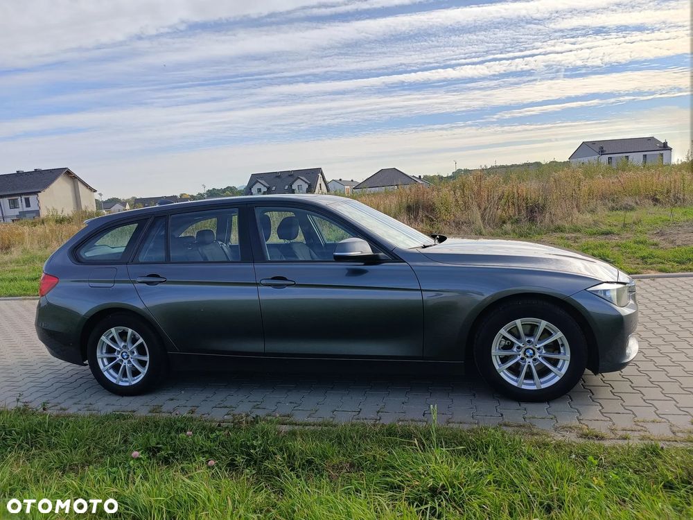 BMW Seria 3 320d - 8