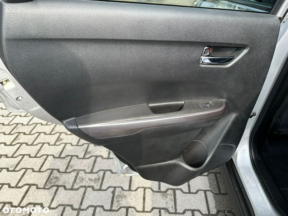 Suzuki Vitara - 10