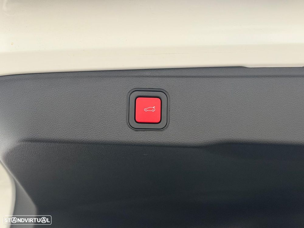 Jeep Avenger 1.2 GSE T3 Altitude - 11