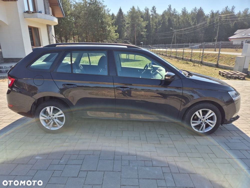Skoda Fabia 1.0 TSI Ambition - 4