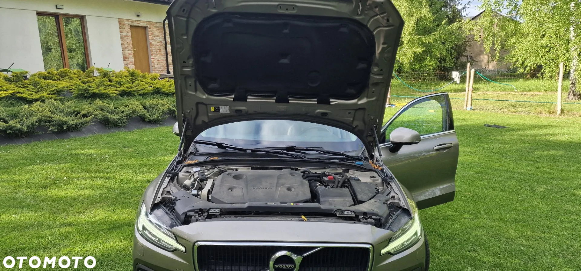 Volvo V60 B4 D Momentum Pro - 30