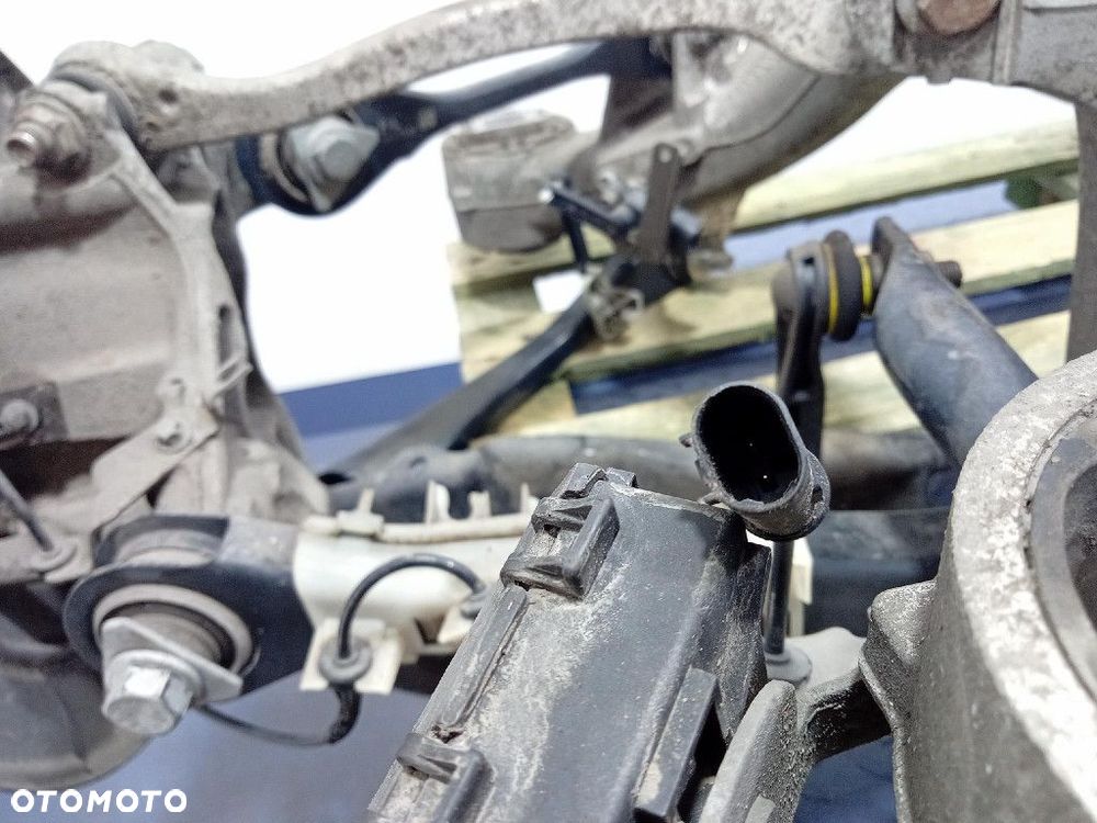 BMW X6 G06 X5 G05 BELKA WÓZEK SANKI ZAWIESZENIA TYŁ 6894149 - 6