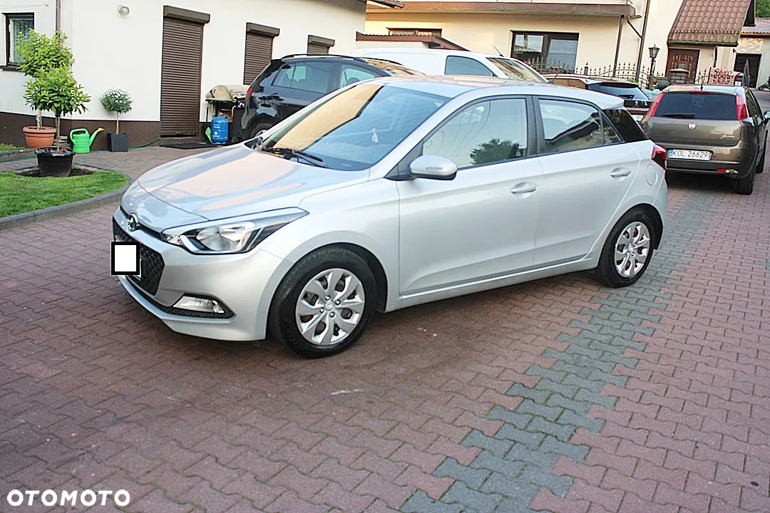 Hyundai i20 1.1 CRDi Elegant - 9