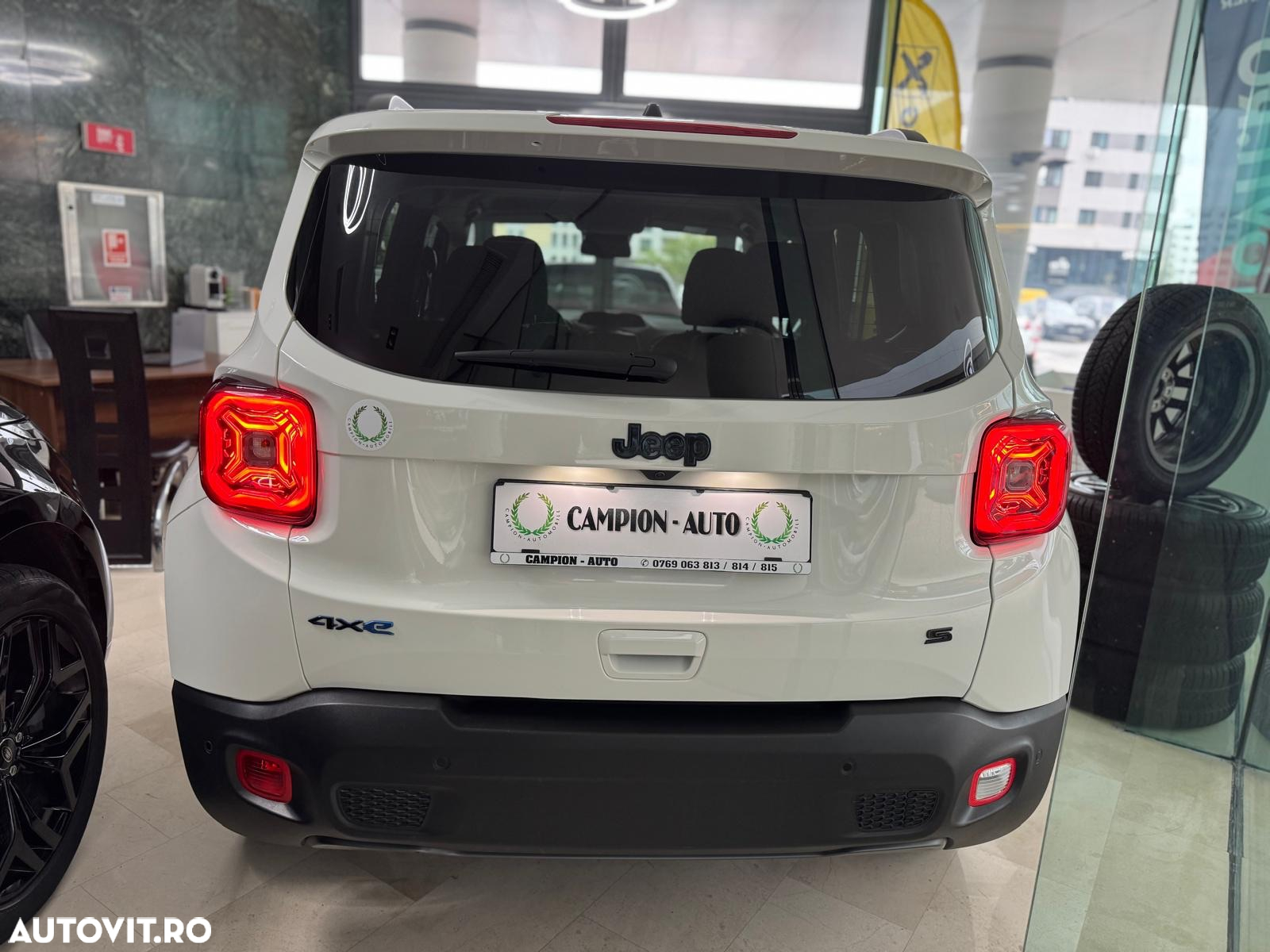 Jeep Renegade 1.3 T-GDI 4xe PLUG-IN Hybrid Automatik S - 8