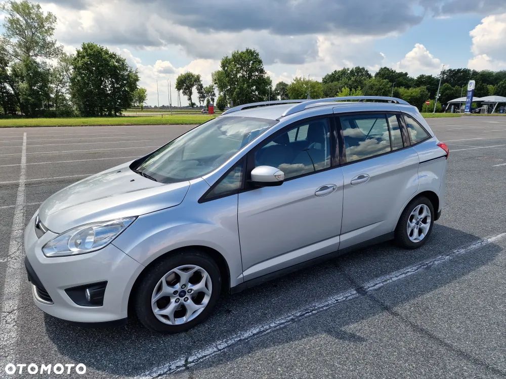 Ford Grand C-MAX - 1