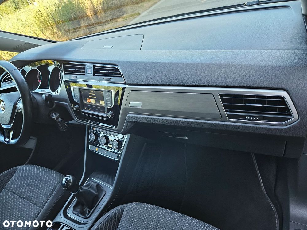 Volkswagen Touran 1.4 TSI (BlueMotion Technology) Comfortline - 32