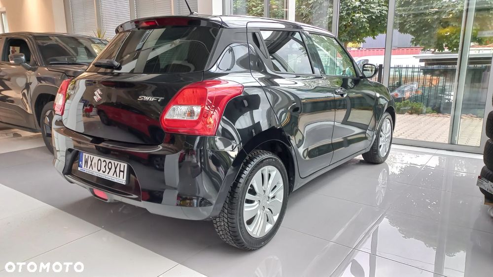Suzuki Swift 1.2 Premium Plus - 12