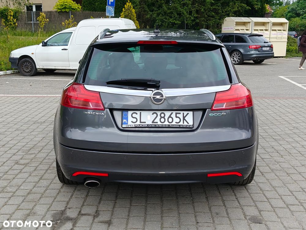 Opel Insignia 2.0 CDTI - 12