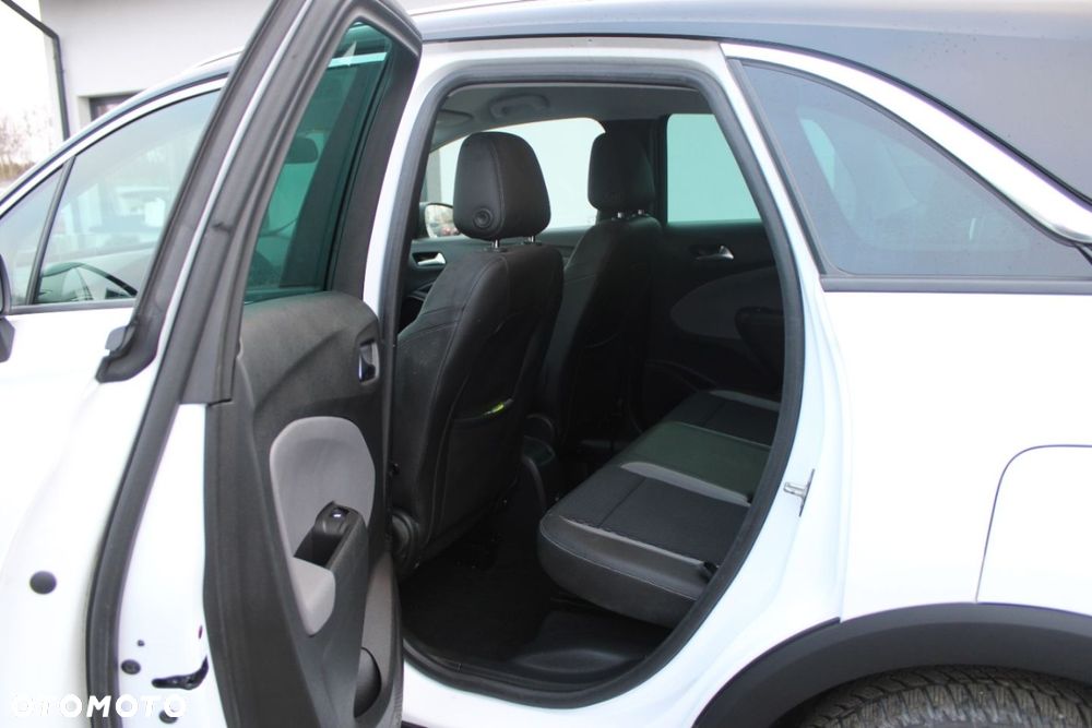 Opel Crossland X - 25