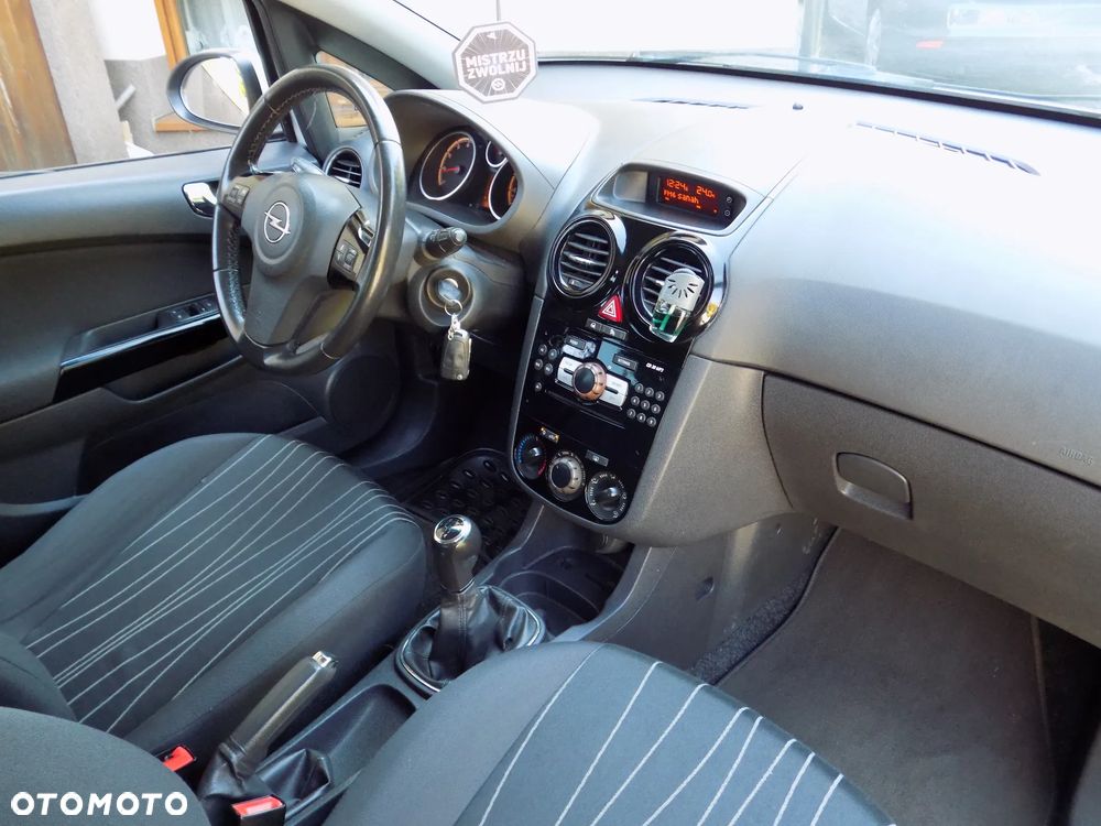 Opel Corsa 1.2 16V 111 - 15