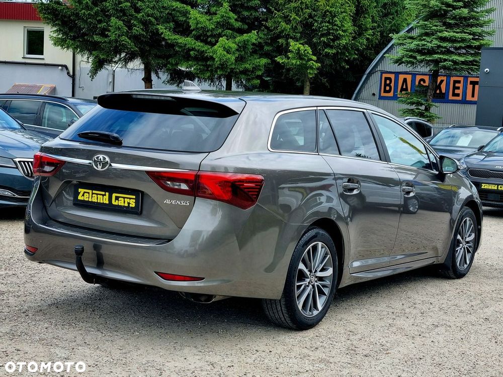 Toyota Avensis 1.8 Premium MS - 5