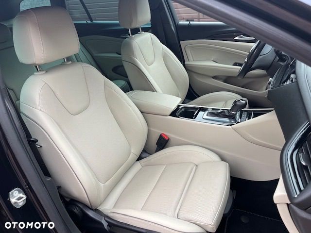 Opel Insignia 1.6 CDTI Cosmo - 22