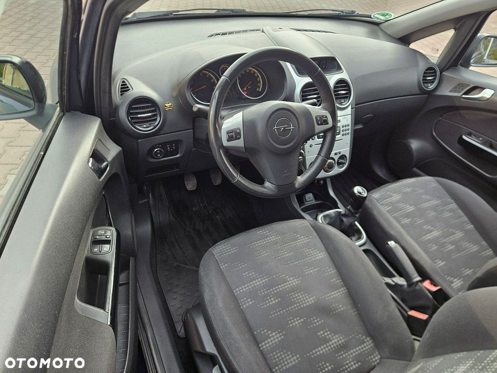 Opel Corsa 1.4 16V Active - 18