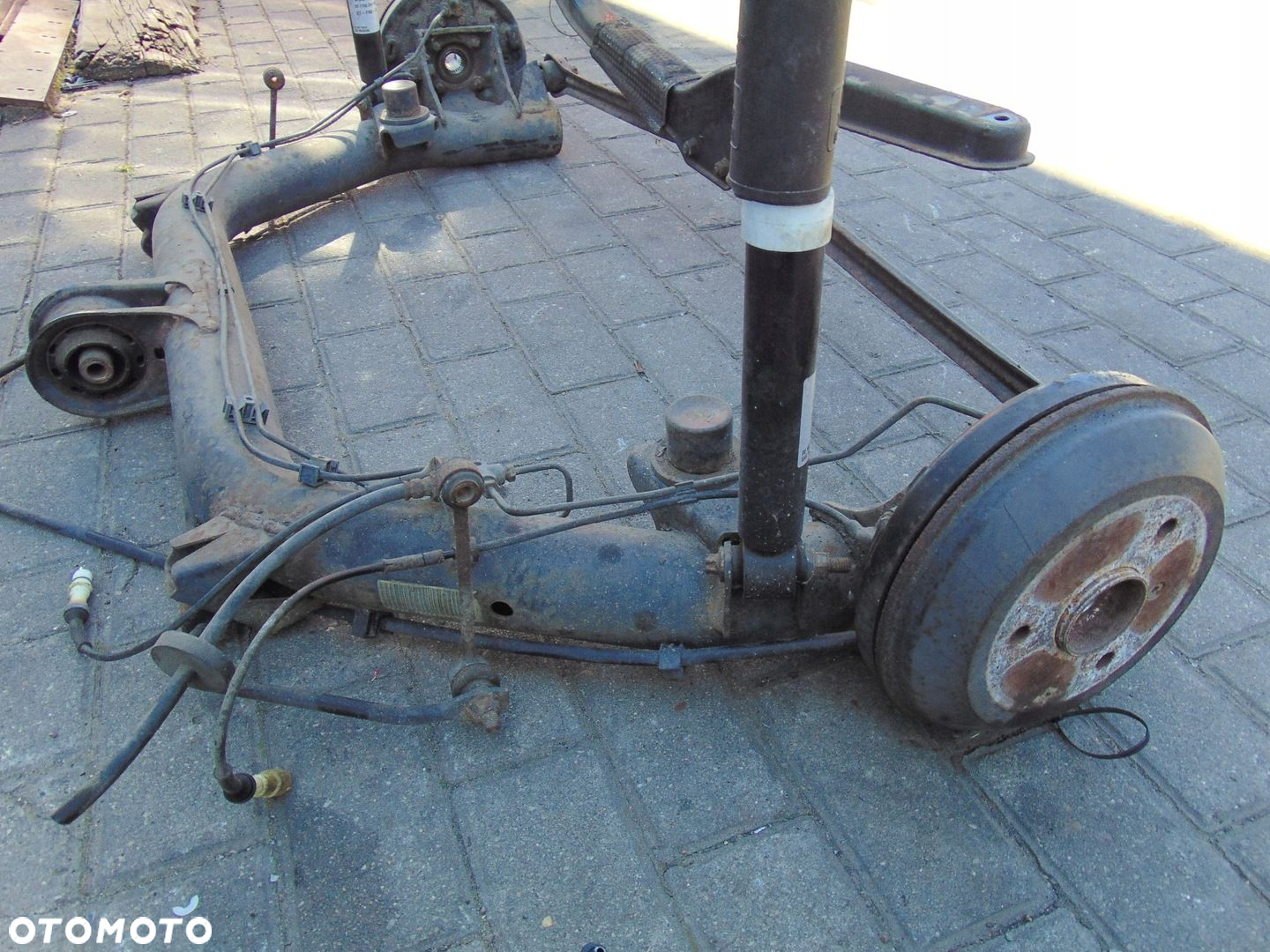 ZAWIESZENIE TYLNE OŚ ŁAWA SANKI TYŁ SMART FORTWO I 450 LIFT EUROPA - 4