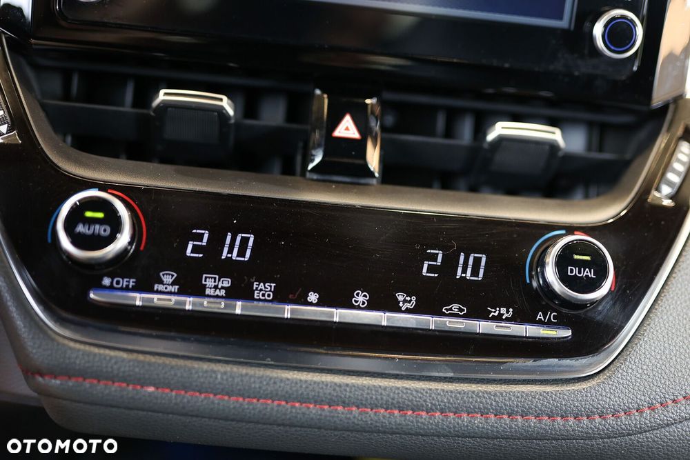 Toyota Corolla - 41