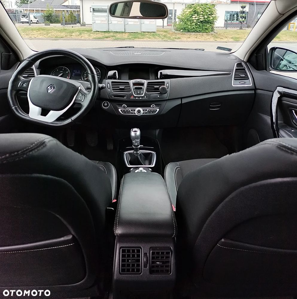 Renault Laguna 2.0 dCi Bose Edition - 18