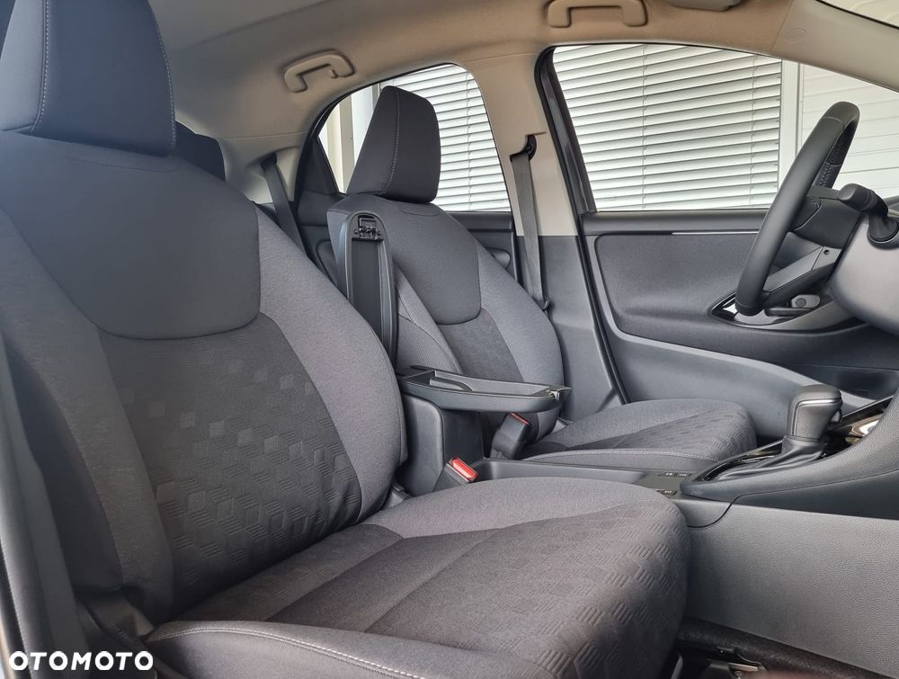 Toyota Yaris Hybrid 1.5 Style - 18