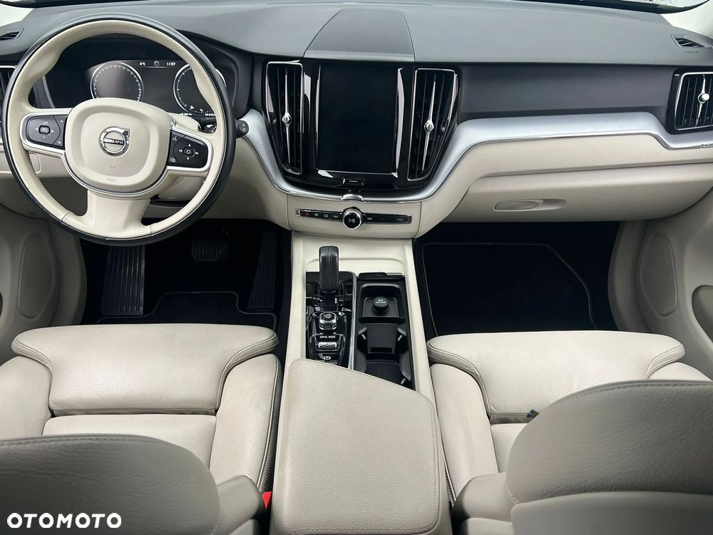 Volvo XC 60 - 18
