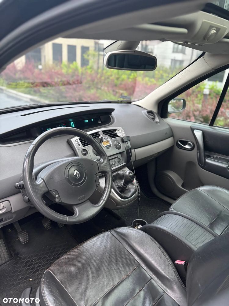 Renault Scenic 2.0 Confort Privilege - 7