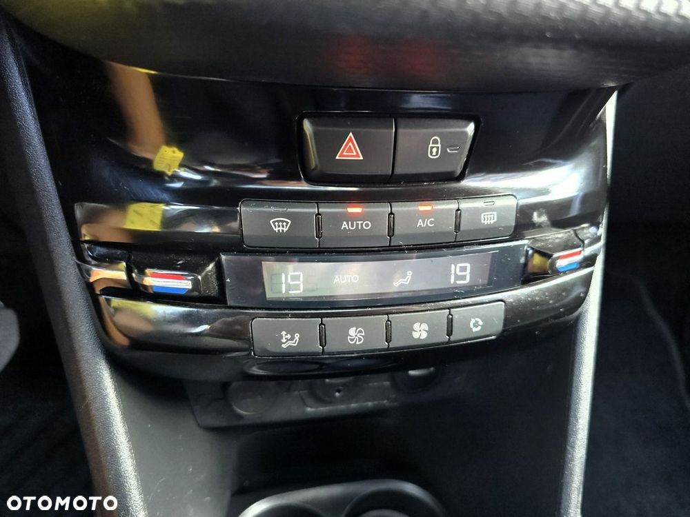 Peugeot 2008 e-HDi FAP 92 EGS6 STOP & START Allure - 34