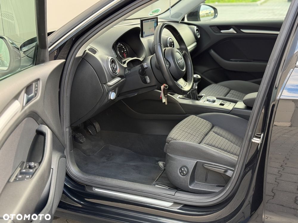 Audi A3 Sportback - 14