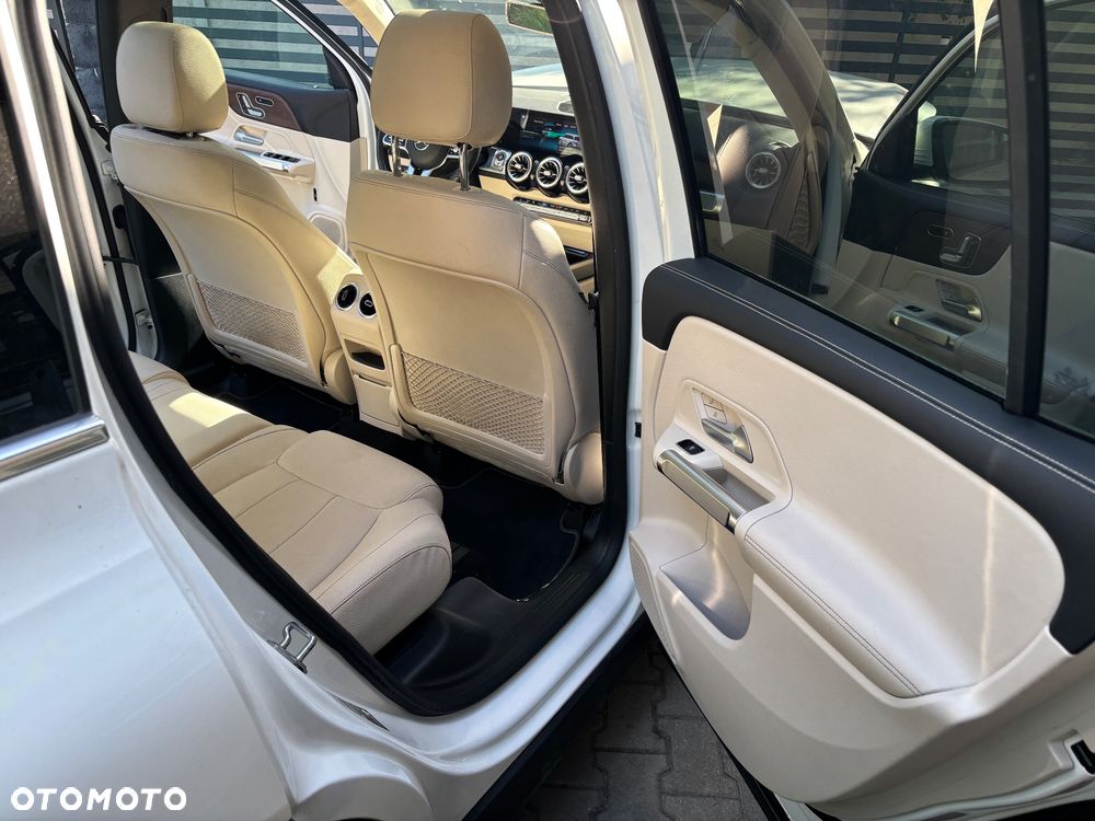 Mercedes-Benz GLB 250 4Matic 8G-DCT Special Edition - 34
