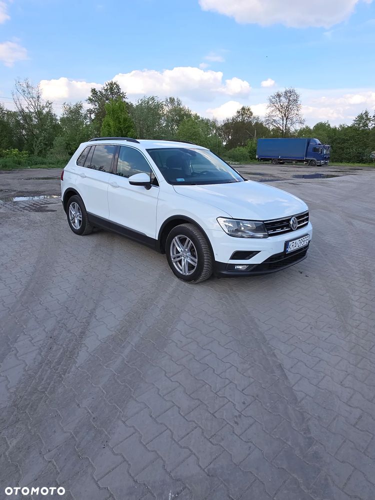 Volkswagen Tiguan - 4