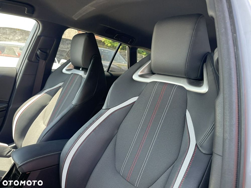 Toyota Corolla 2.0 Hybrid GR Sport - 14