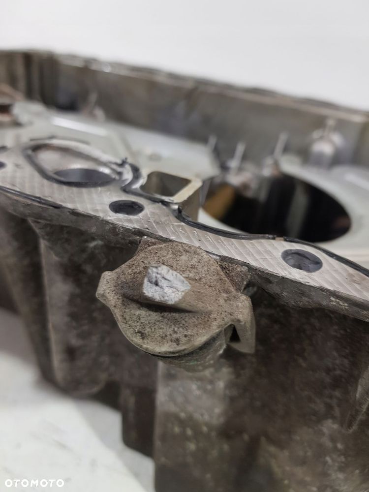 miska oleju olejowa 31316978-aa volvo 2.0d v40 c30 d3 c70 ii s40 ii v50 - 7