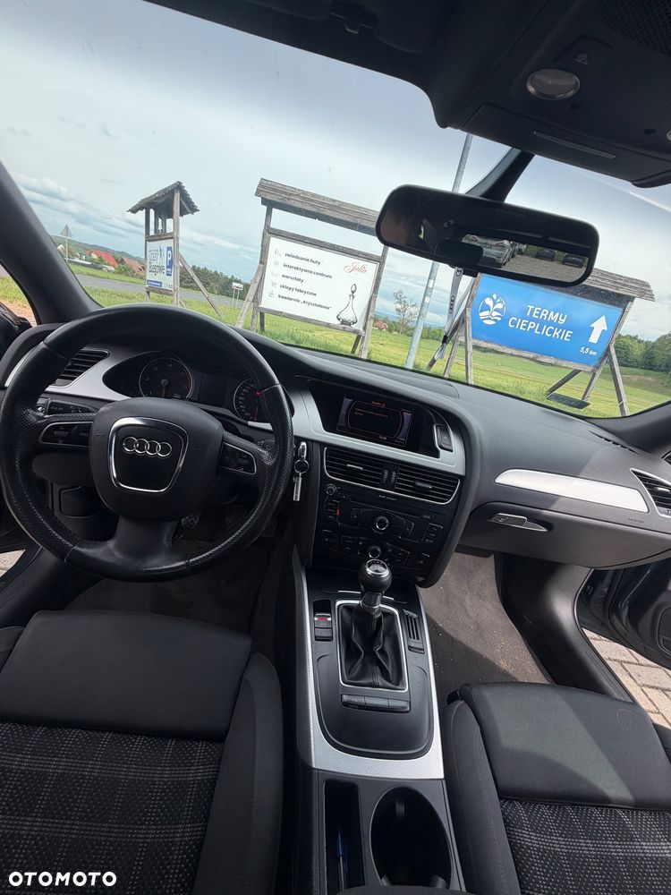 Audi A4 Avant 2.0 TDI - 11