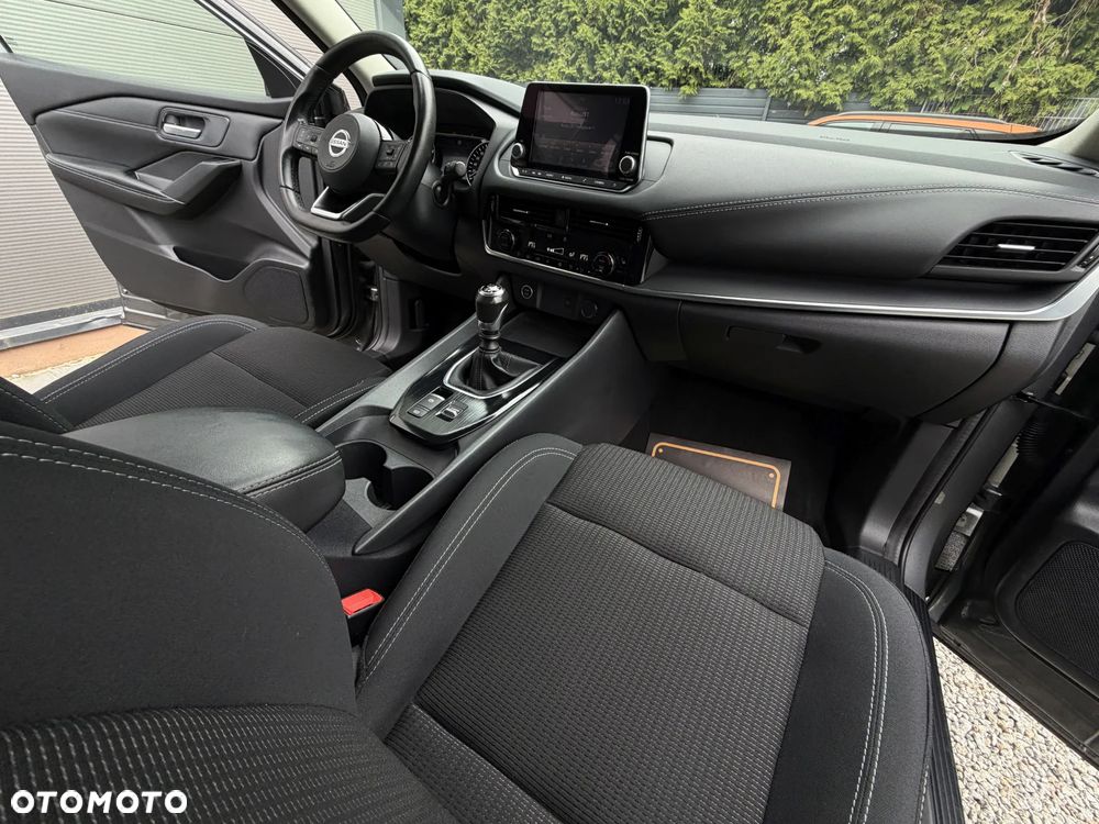 Nissan Qashqai 1.3 DIG-T AKARI - 16