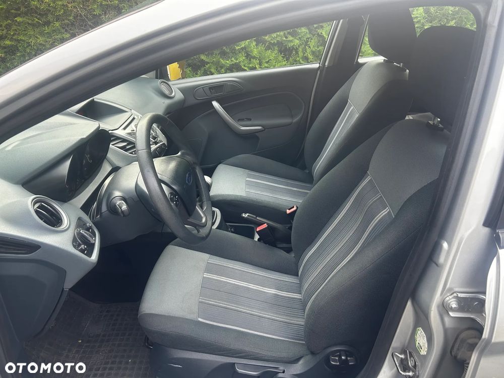 Ford Fiesta 1.25 Trend - 8