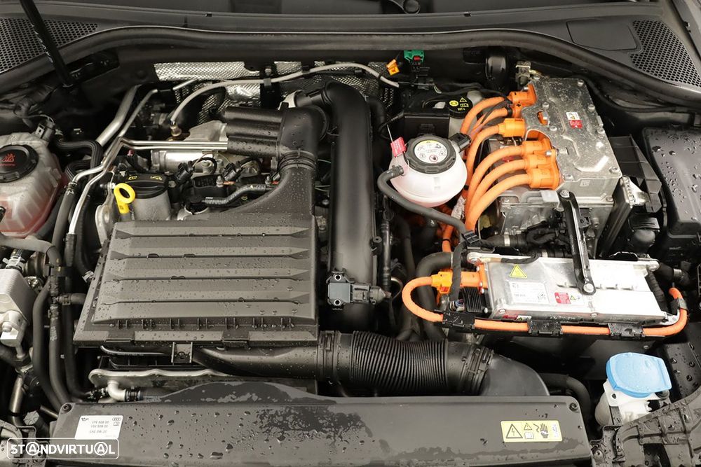 Audi A3 Sportback 45 TFSIe S line - 23