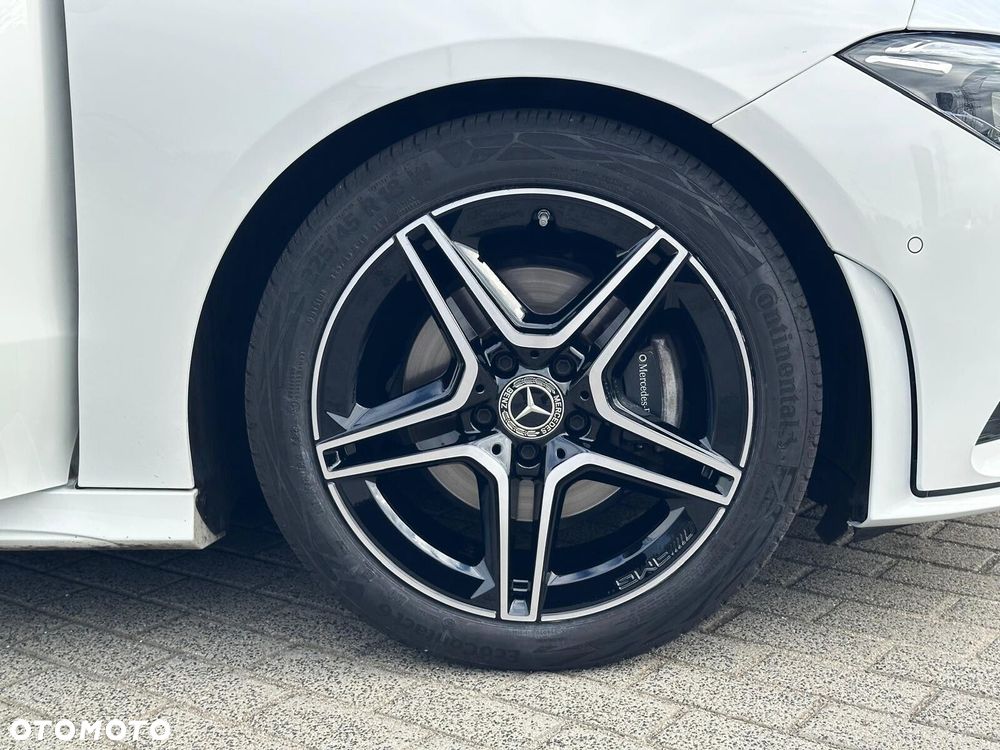 Mercedes-Benz CLA 180 AMG Line 7G-DCT - 16