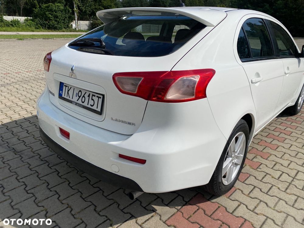 Mitsubishi Lancer 1.5 Inform - 9
