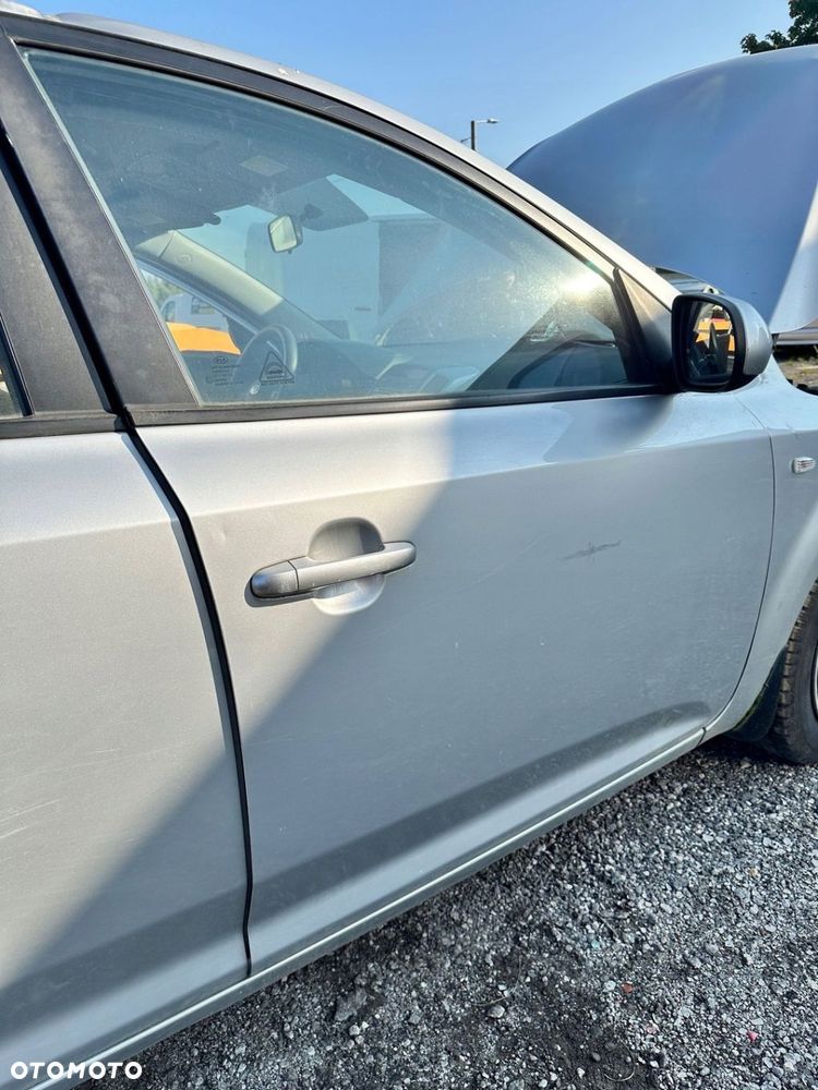 DRZWI PRZEDNIE PRAWE KIA CEED I LIFT 2009 R KOD LAK. 9S - 2
