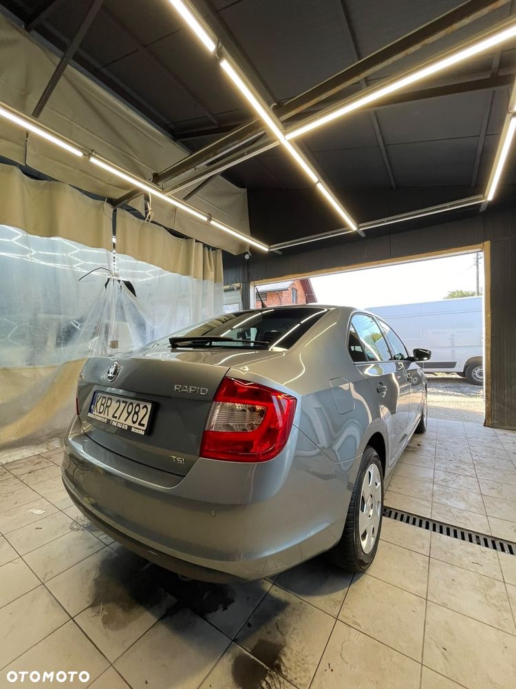 Skoda RAPID 1.2 TSI Cool Edition - 40