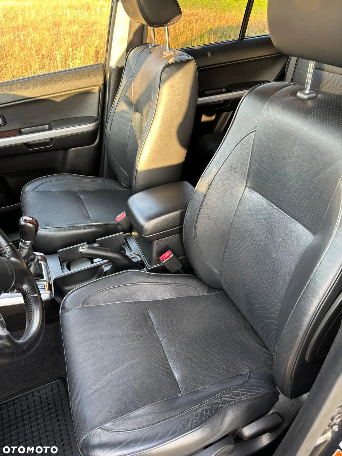 Suzuki Grand Vitara 1.9 DDiS - 12