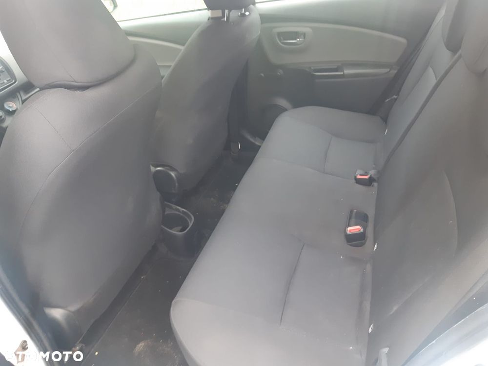 Toyota Yaris - 14