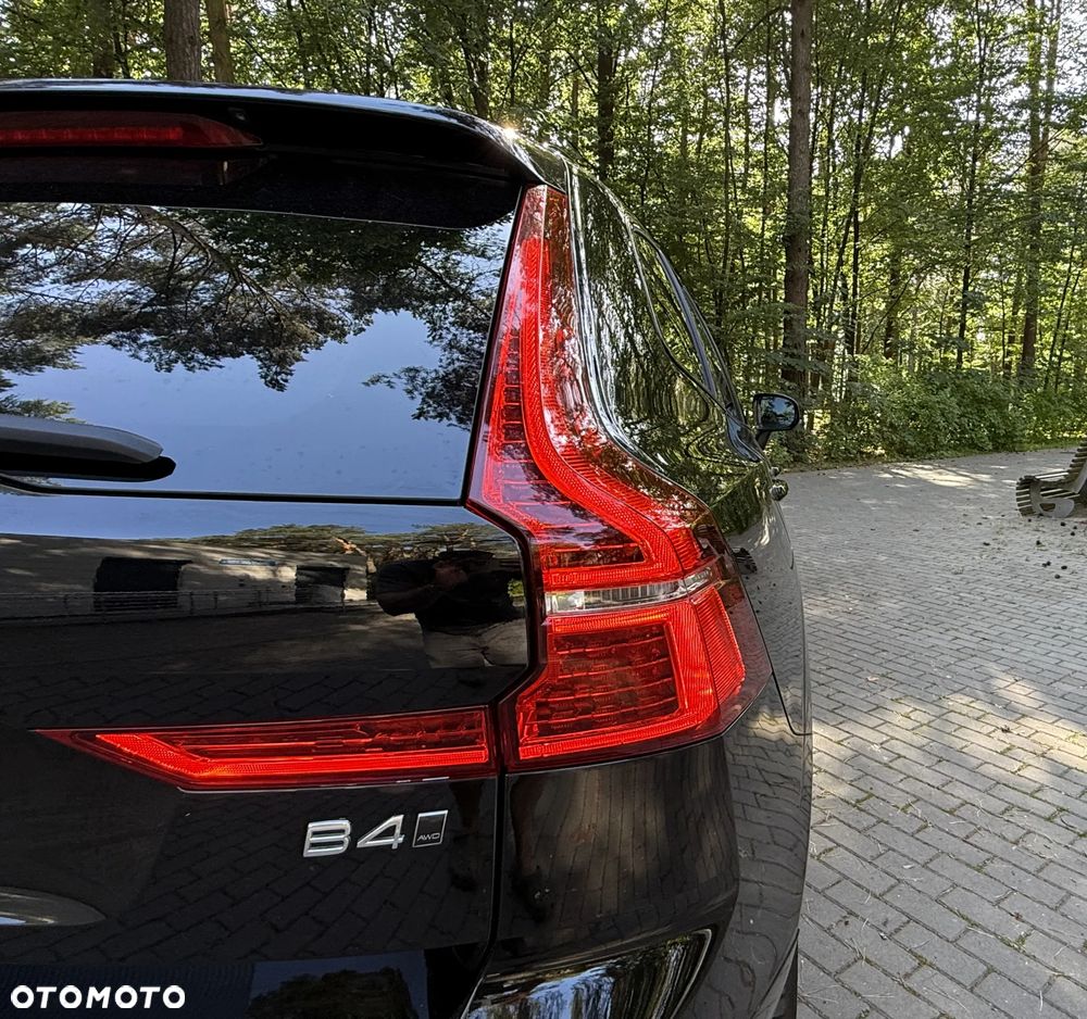 Volvo XC 60 B4 D AWD R-Design - 13