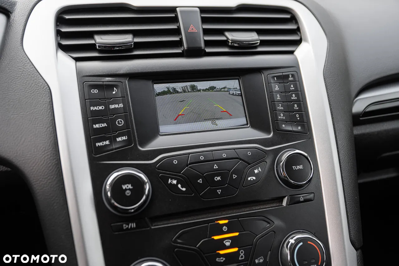 Ford Fusion - 23