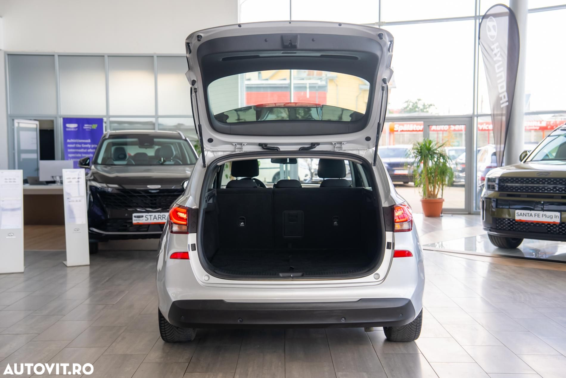Hyundai i30 1.6 CRDI Automatik Trend - 13