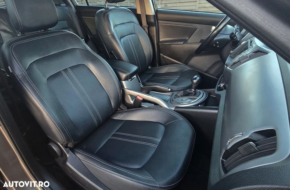 Kia Sportage 2,0 CRDI AWD Aut. Platinum - 11