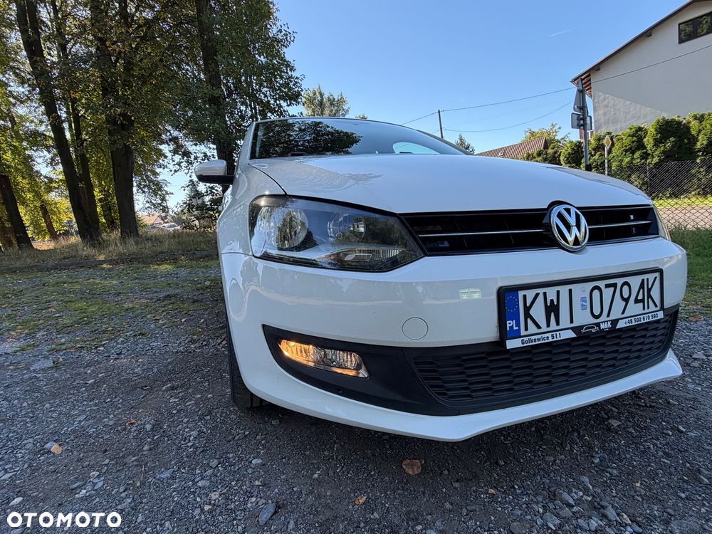 Volkswagen Polo 1.4 16V Highline - 16