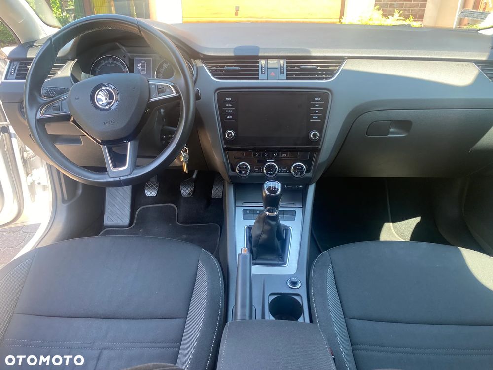 Skoda Octavia 1.4 TSI Ambition - 17